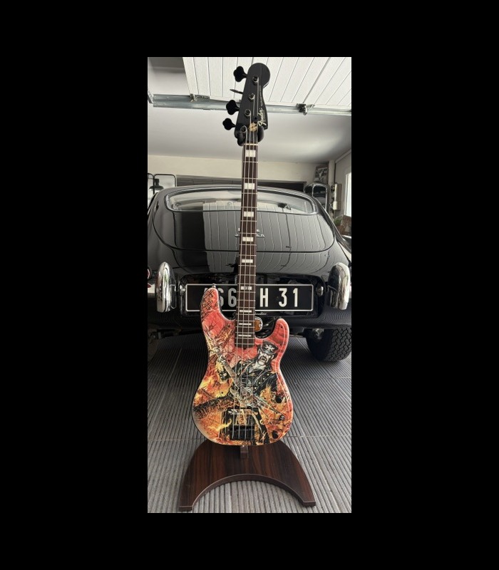 Basse Fender "Vampire Hellriser" Olivier Ledroit et Georges Douna