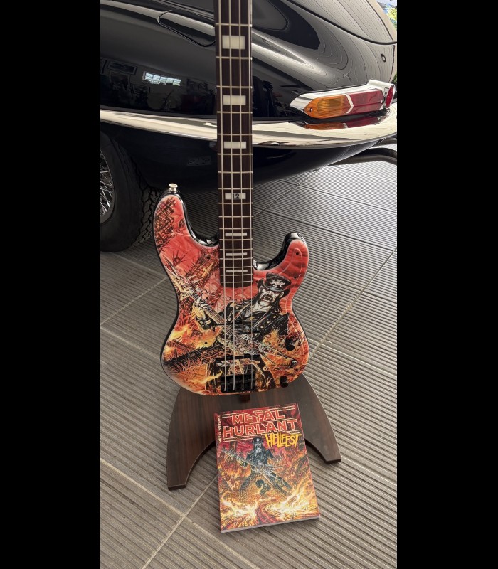 Basse Fender "Vampire Hellriser" Olivier Ledroit et Georges Douna