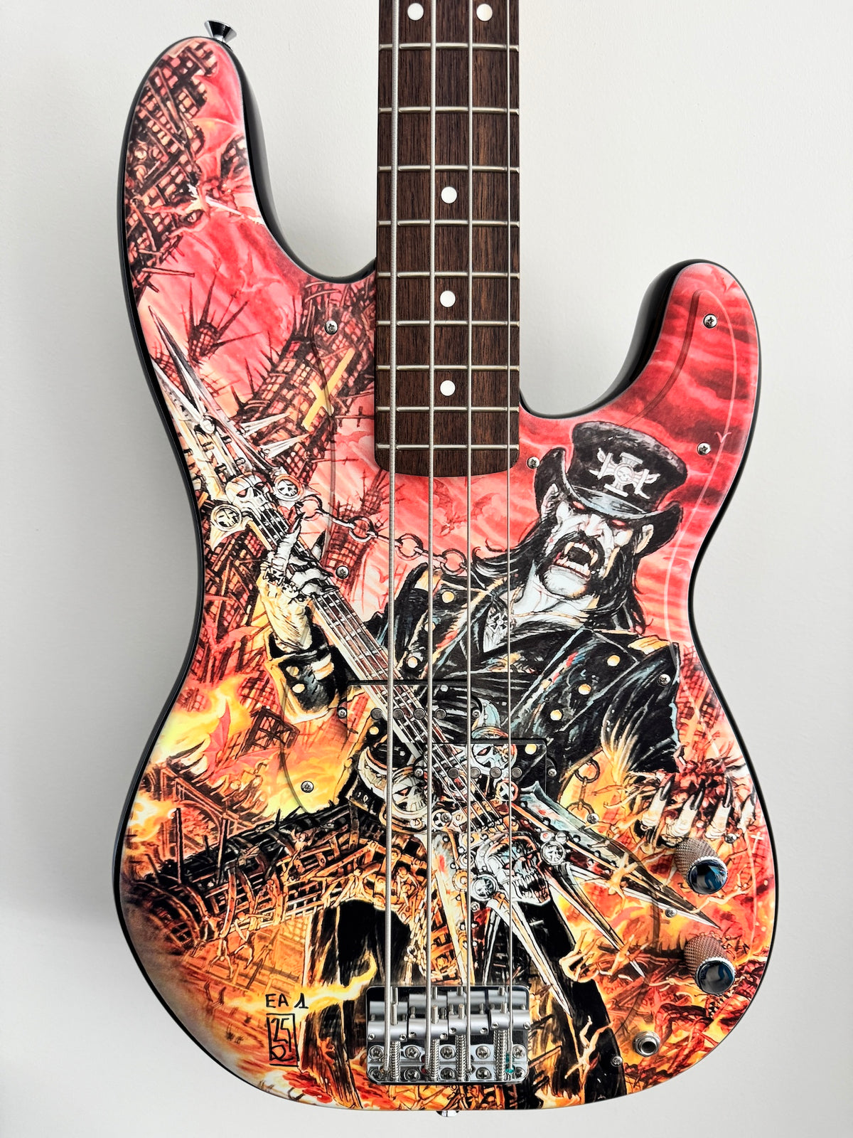 Basse Fender Vampire Hellraiser — Olivier Ledroit