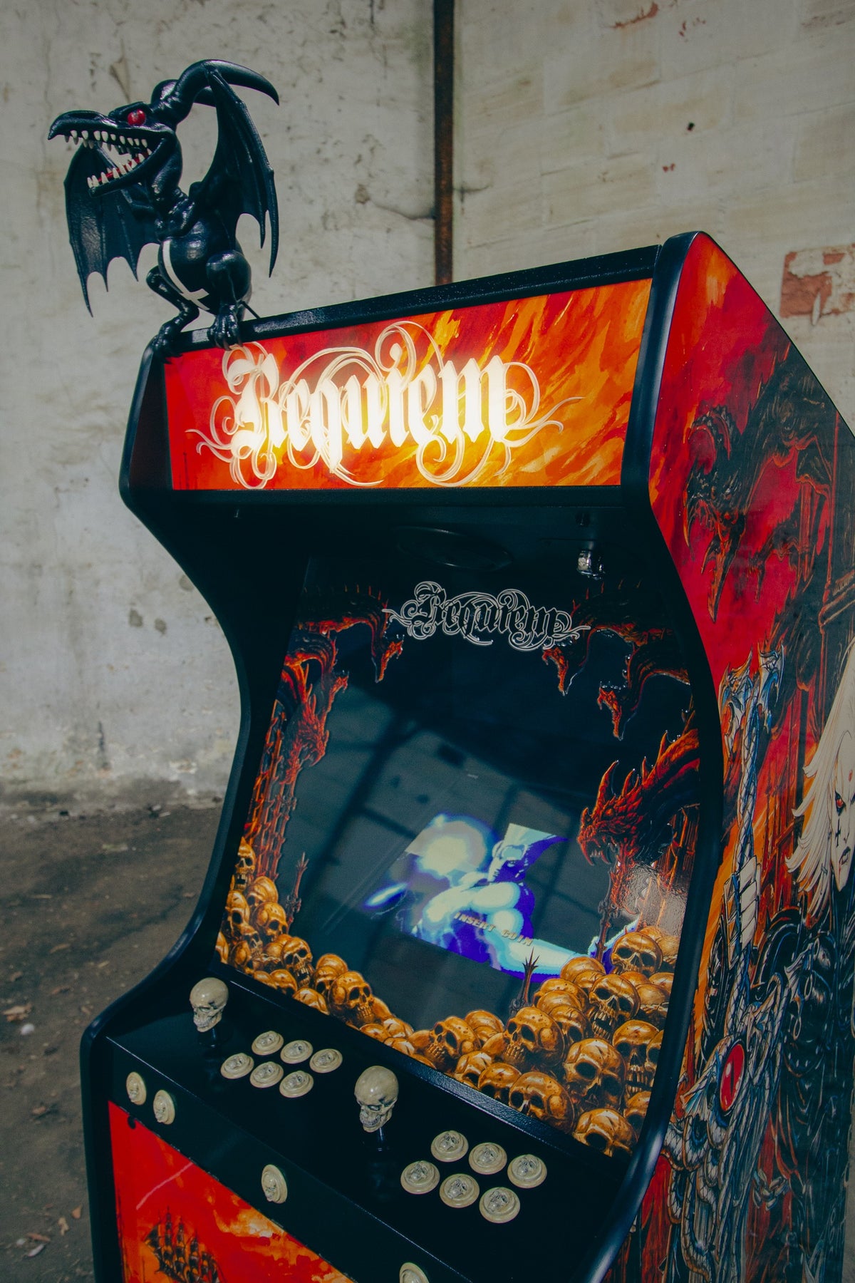 Borne d'arcade REQUIEM — Olivier Ledroit